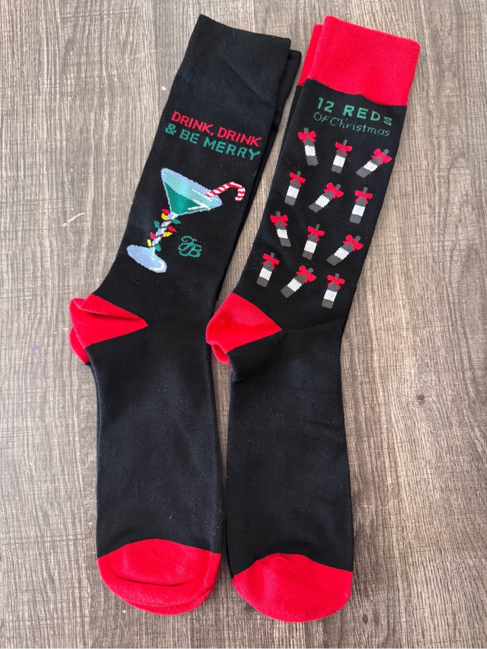 Tommy Bahama Christmas Cocktail Crew Socks 2 Pair NWOT